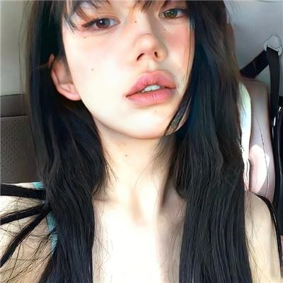他有一张鲍嘉的脸